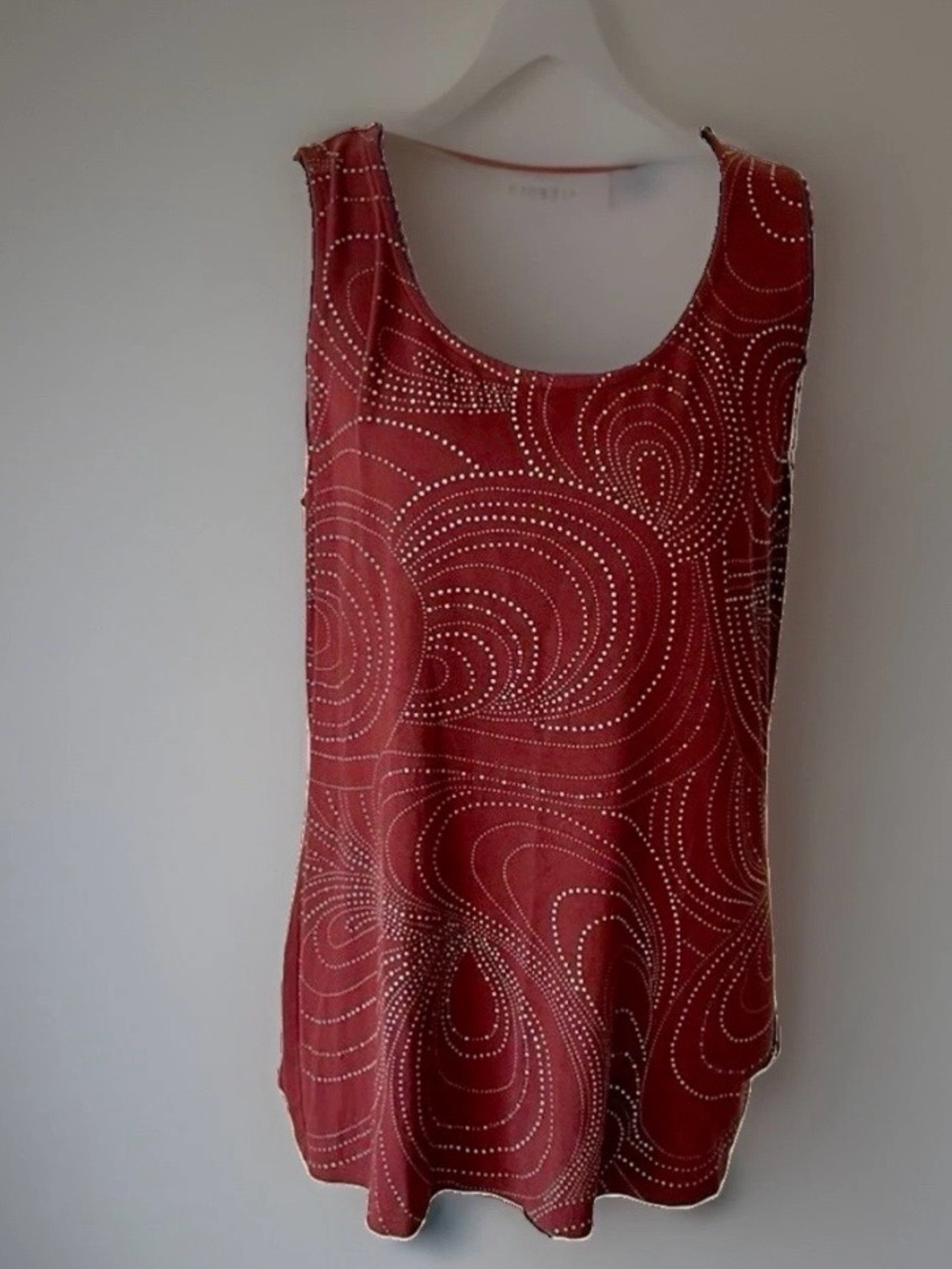 Chico's Maroon Swirl Studded Tank Top Sleeveless Scoop Neck Size 1 Medium EUC